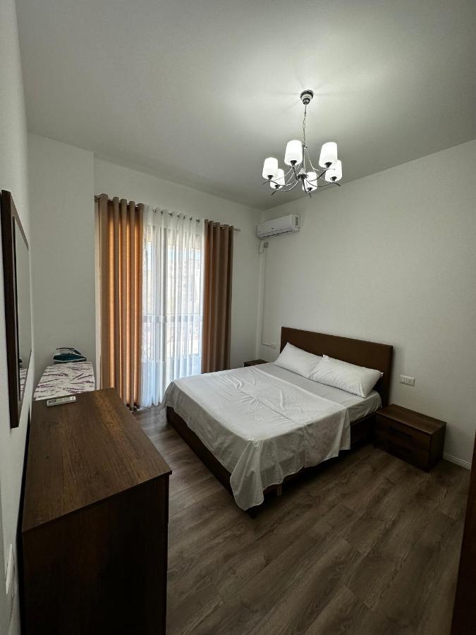 Myhouse At 21 Dhjetori Lägenhet Tirana Exteriör bild